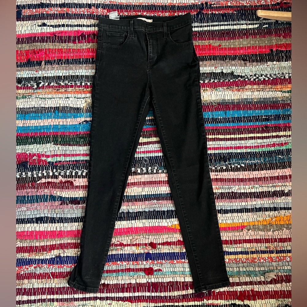 Levi’s 720 high rise super skinny jeans